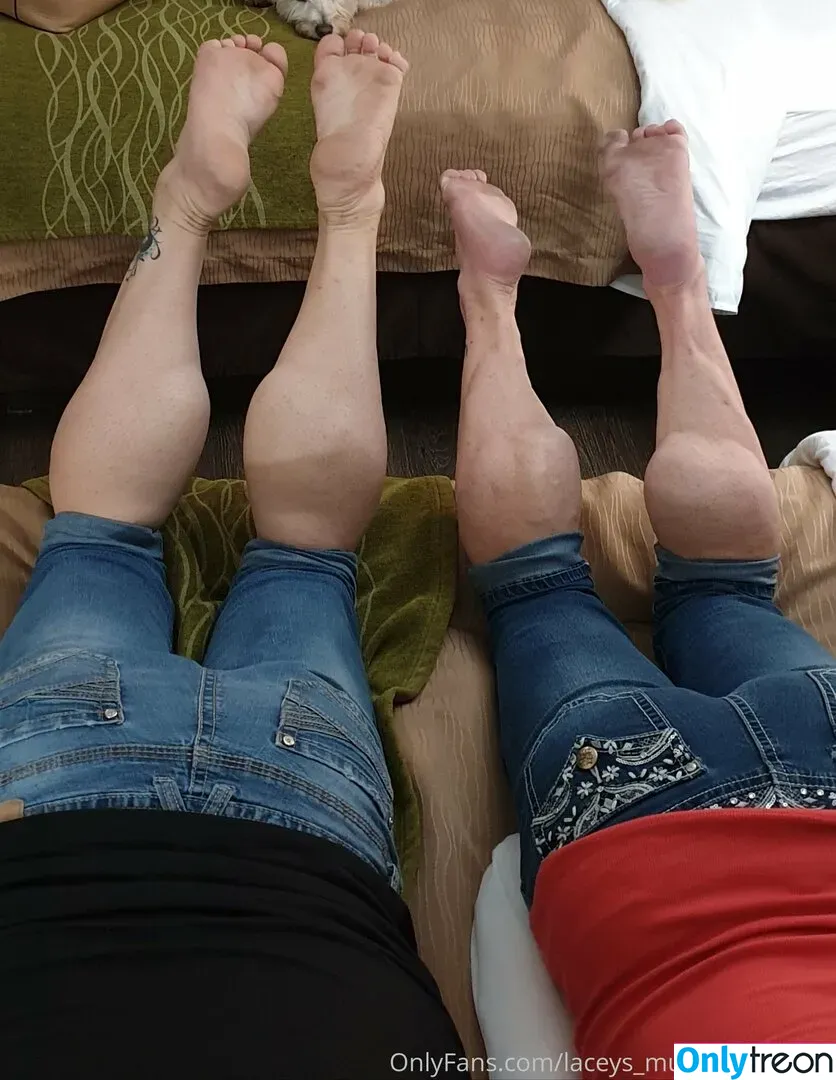 laceys_muscular_calves nude photo #0037 (laceys_muscular_calves)
