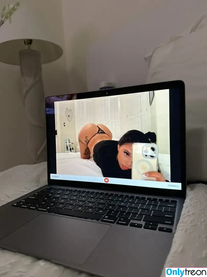 Laconejaaa Yamillca nude photo #0047 (laconejaaa / yamillca)