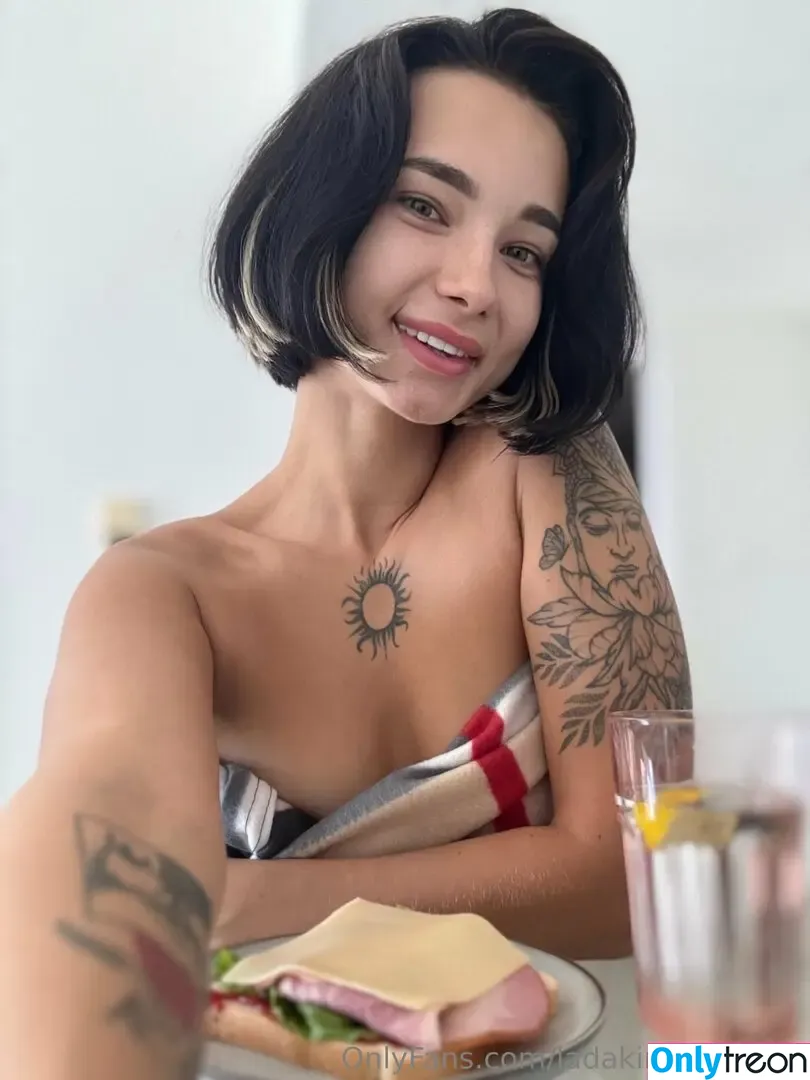 ladakinkykittyvip nude photo #0015 (ladakinkykittyvip)