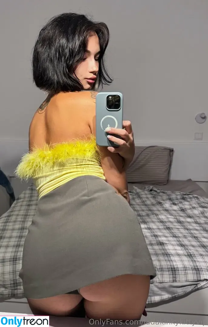 ladakinkykittyvip nude photo #0027 (ladakinkykittyvip)