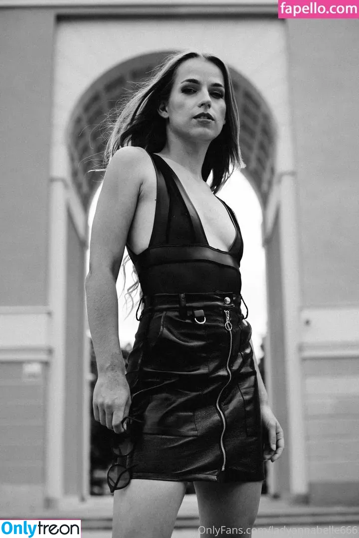 Lady Annabelle голая photo #0040 (LadyAnnabelle666 / LadyAnnabelle9 / _ladyannabelle)