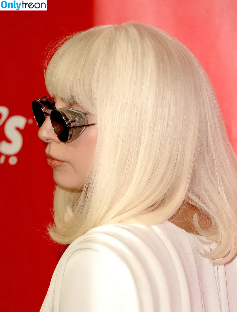 Lady Gaga голая photo #0153 (ladygaga)