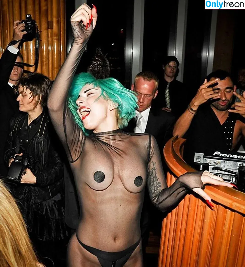 Lady Gaga nude photo #0197 (ladygaga)