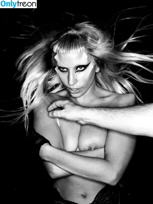 Lady Gaga / ladygaga nude photo #1045