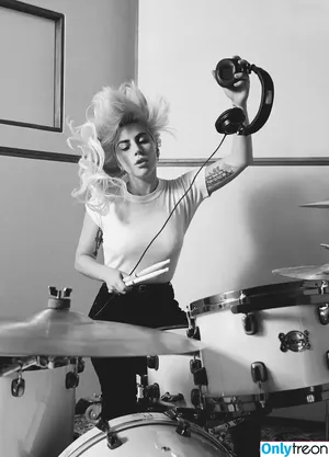 Lady Gaga / ladygaga nude photo #1058