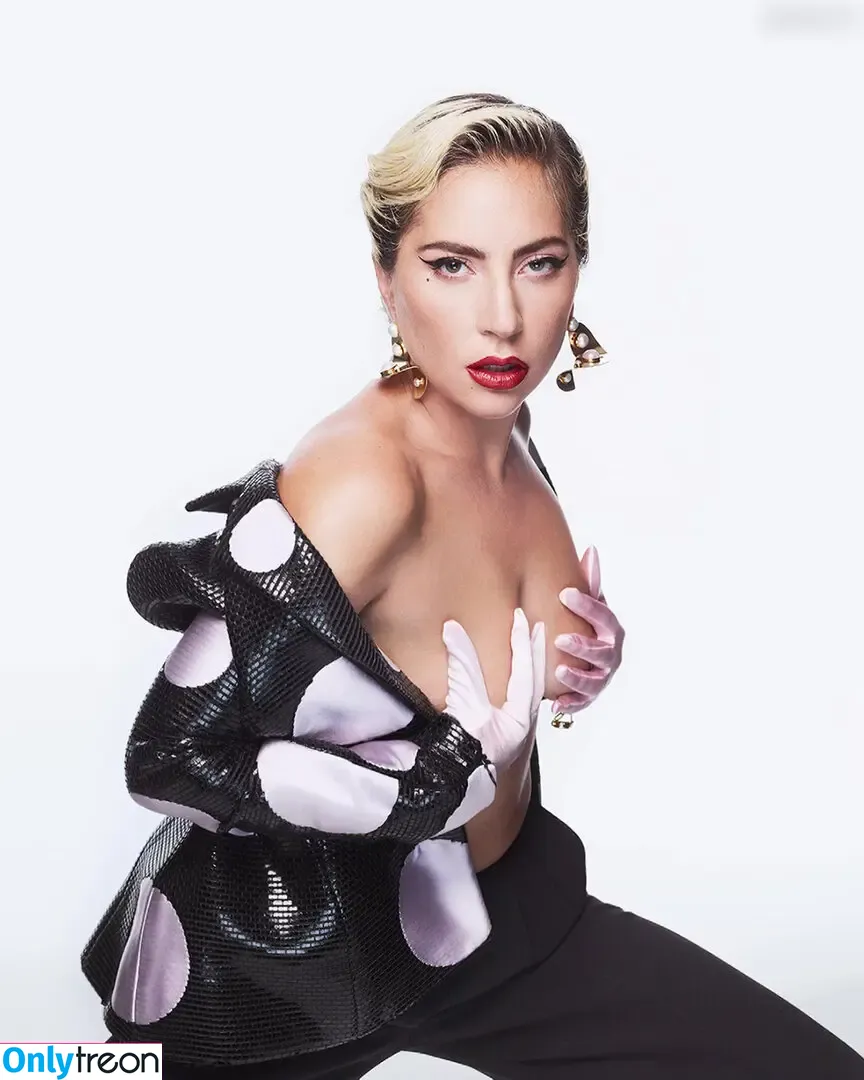 Lady Gaga nude photo #1162 (ladygaga)