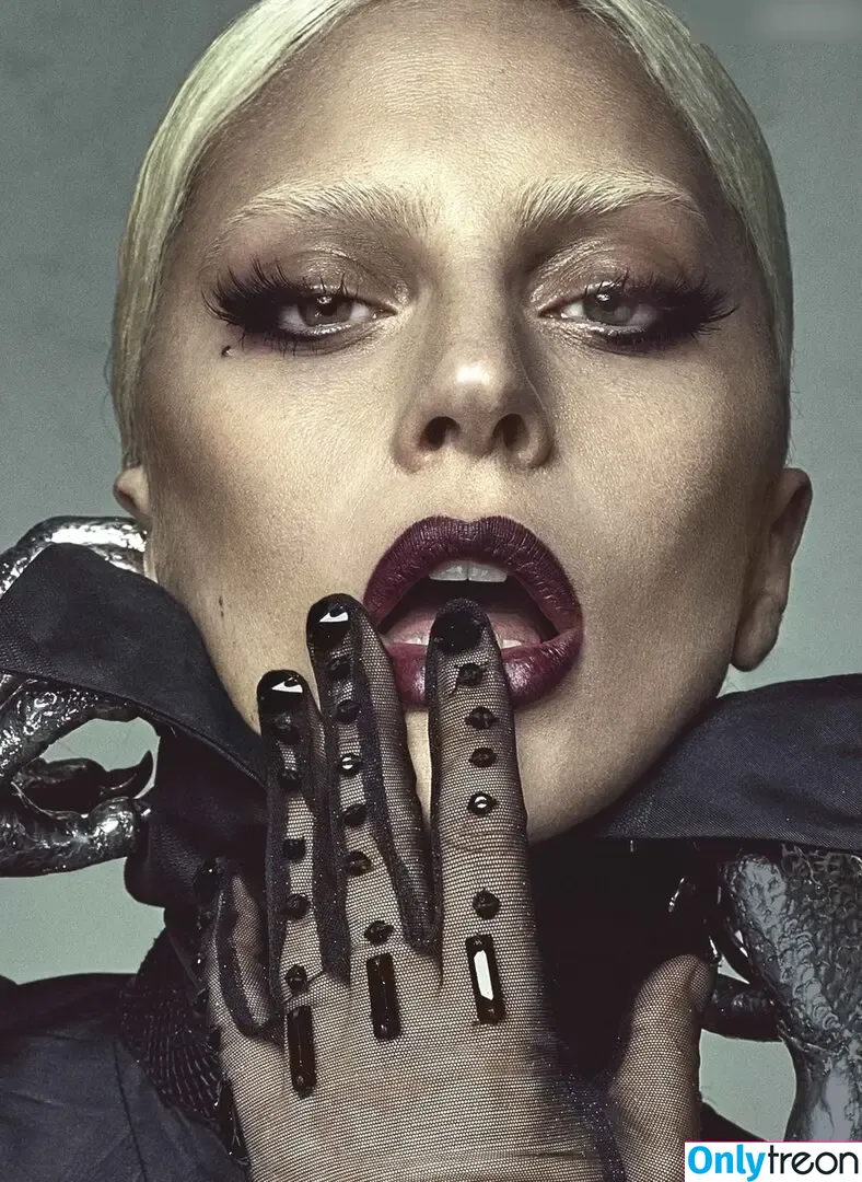 Lady Gaga голая photo #1273 (ladygaga)