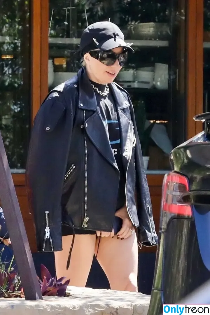 Lady Gaga голая photo #1399 (ladygaga)