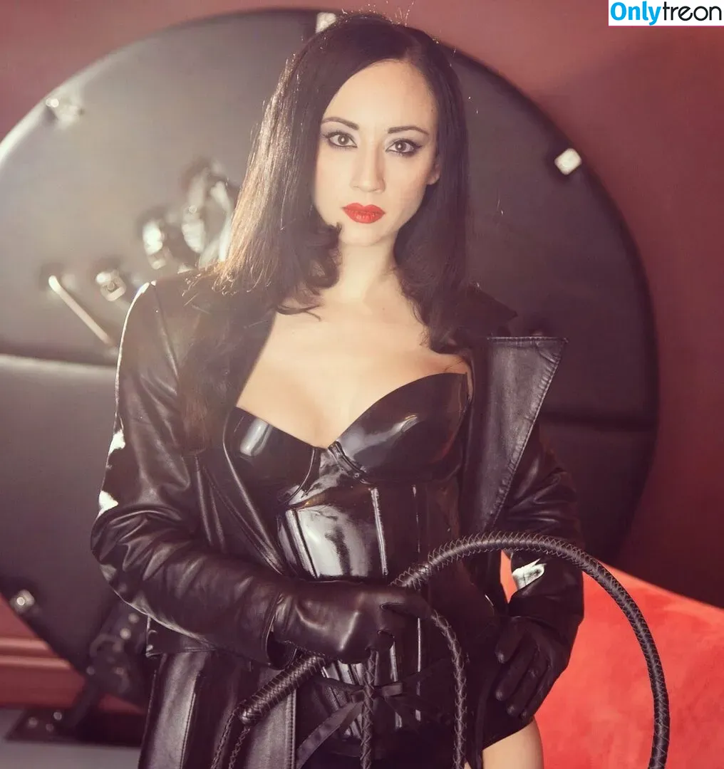 Lady Mephista nude photo #0017 (Ladymephista / Mephista (Domina)