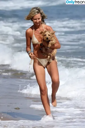 Lady Victoria Hervey / ladyvictoriahervey nude photo #0535