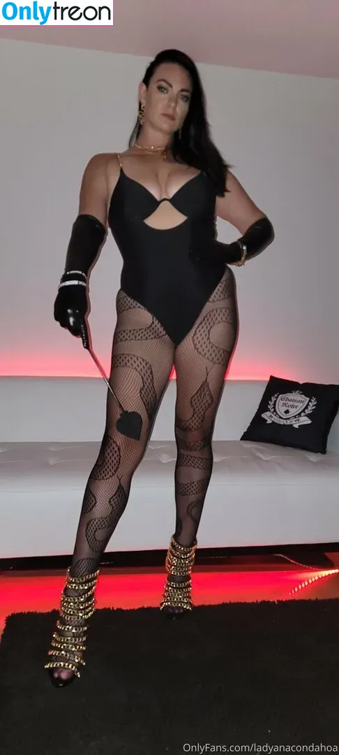 ladyanacondahoa голая photo #0003 (ladyanacondahoa)