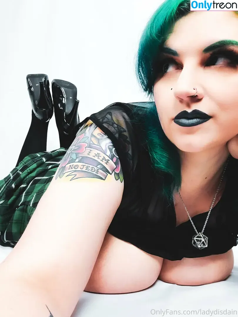 ladydisdain nude photo #0016 (Taryn / The Lady Disdain / The_lady_disdain)