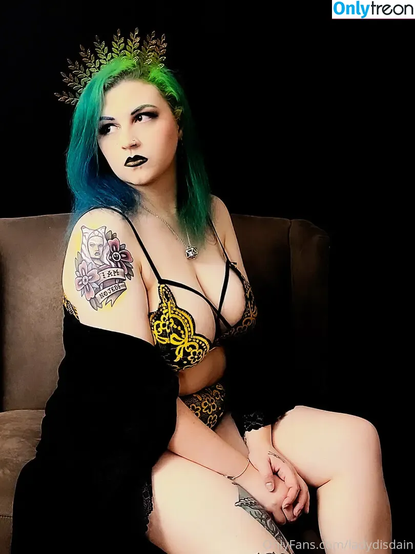 ladydisdain nude photo #0021 (Taryn / The Lady Disdain / The_lady_disdain)