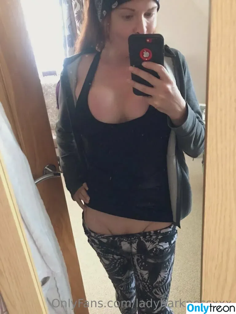 ladyharknessxxx nude photo #0143 (ladyharknessxxx)