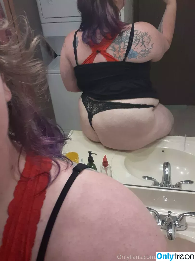 ladykeepsherlegsopen nude photo #0015 (_pancakeprincess_)