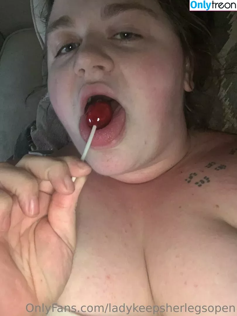 ladykeepsherlegsopen nude photo #0053 (_pancakeprincess_)