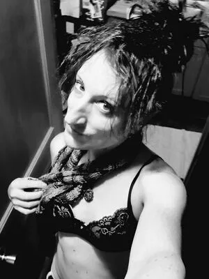 ladymoonbeam / ladymoonbeamband nude photo #0007