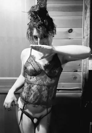 ladymoonbeam / ladymoonbeamband nude photo #0032