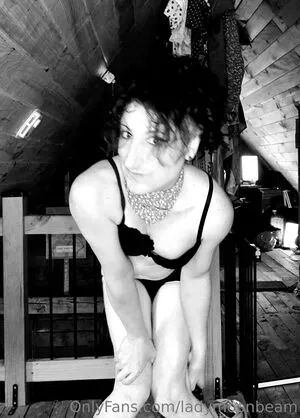 ladymoonbeam / ladymoonbeamband nude photo #0054