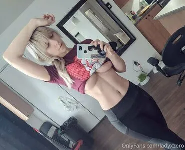 Ladyxzero / kujaoniixzero фото голая #0268