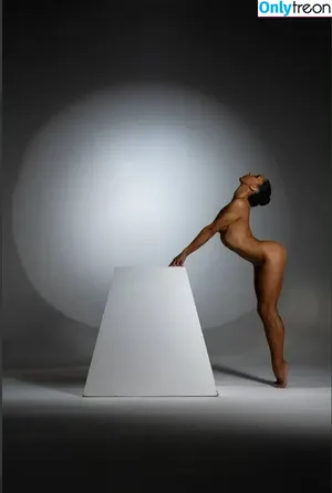 Laetitia Bouffard Roupe / laetitia_channel_model / laetitia_model / laetitiamodel nude photo #0085