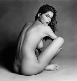 Laetitia Casta / laetitiacasta / oliviacastaxx фото голая #0029