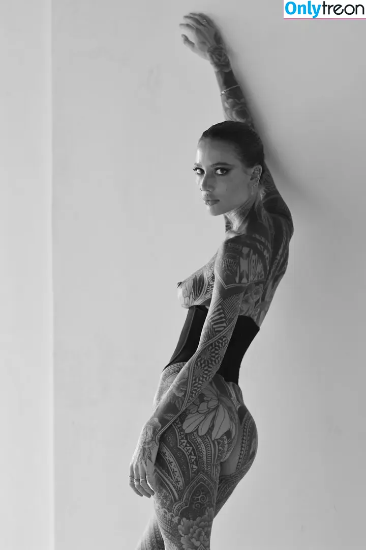 Léah Blum nude photo #0072 (iam.blum)