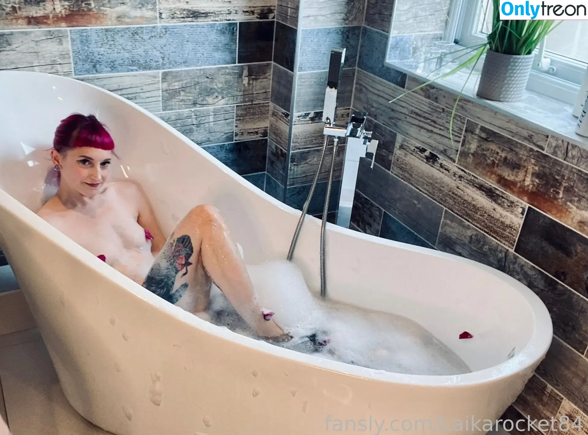 Laikarocket84 голая photo #0048 (Laikarocket84)