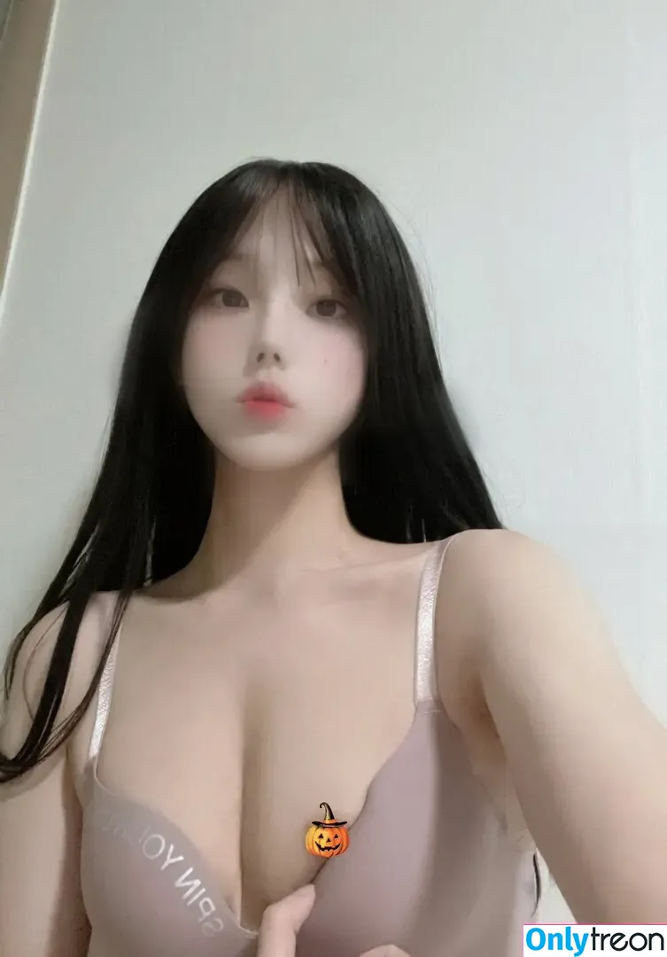 laimi_cute nude photo #0001 (prettybitchmia / taimi_cute07)