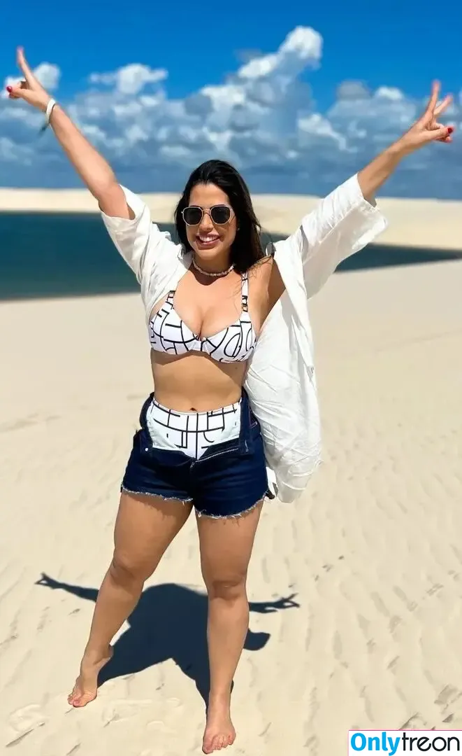 Laís Caldas nude photo #0025 (dra.laiscaldass / laiscarolinadias)