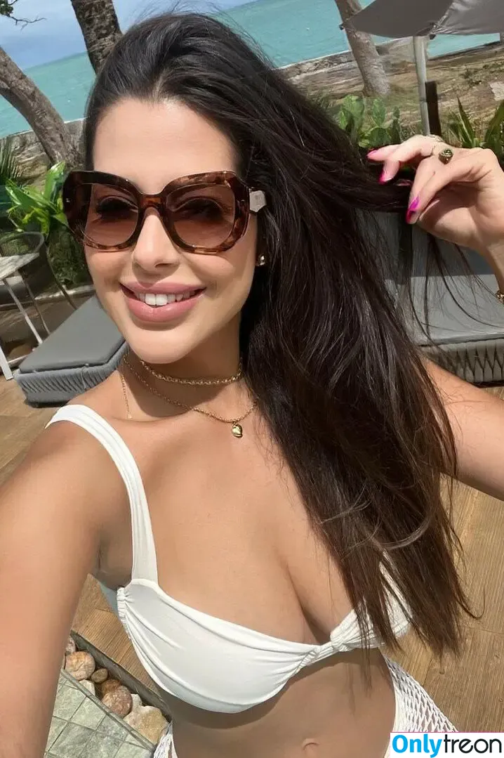 Laís Caldas nude photo #0051 (dra.laiscaldass / laiscarolinadias)