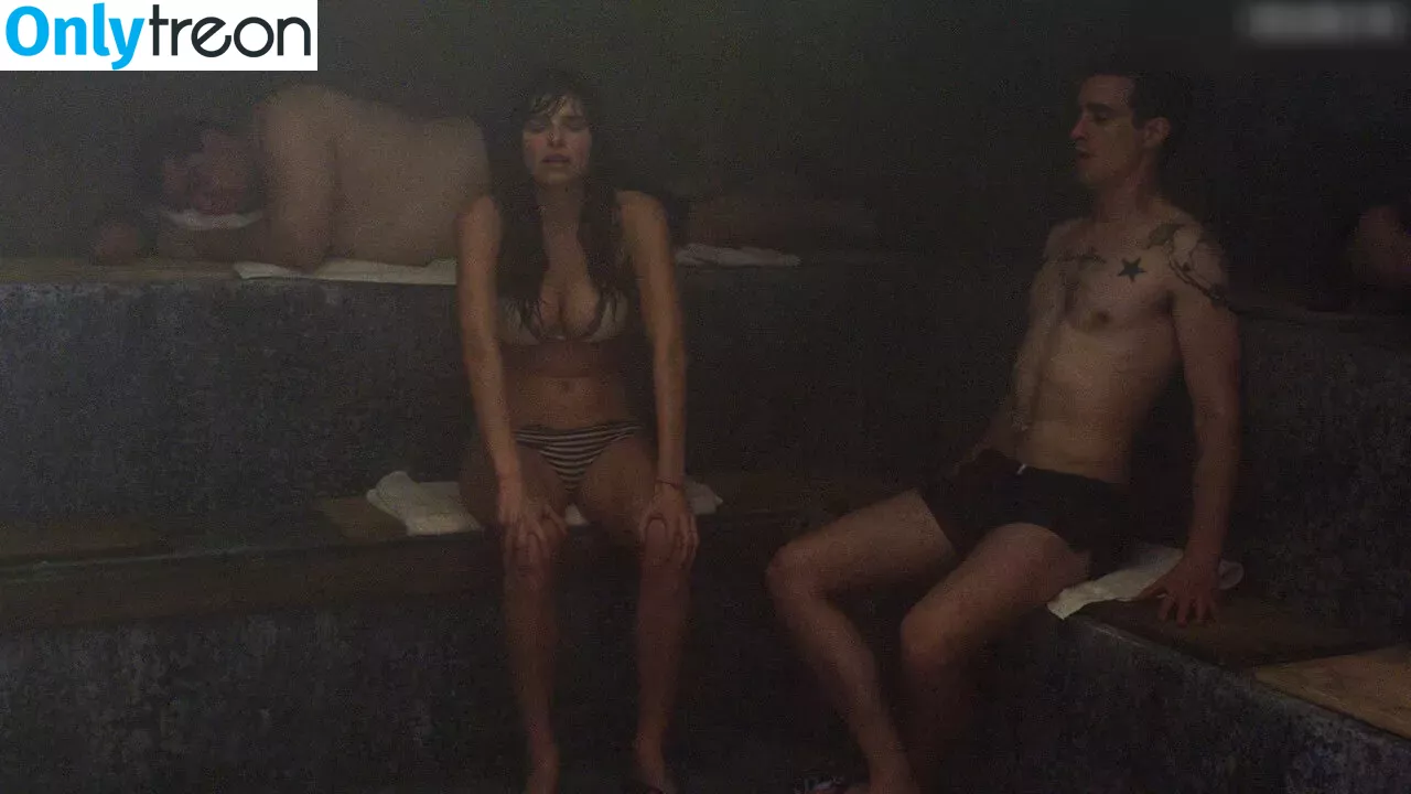 Lake Bell nude photo #0309 (jessbelll1 / lakebell)