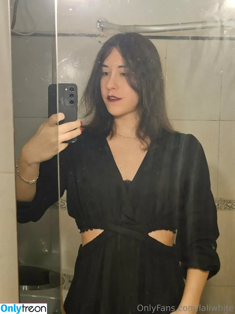 laliwhite nude photo #0059 (laliwhite)
