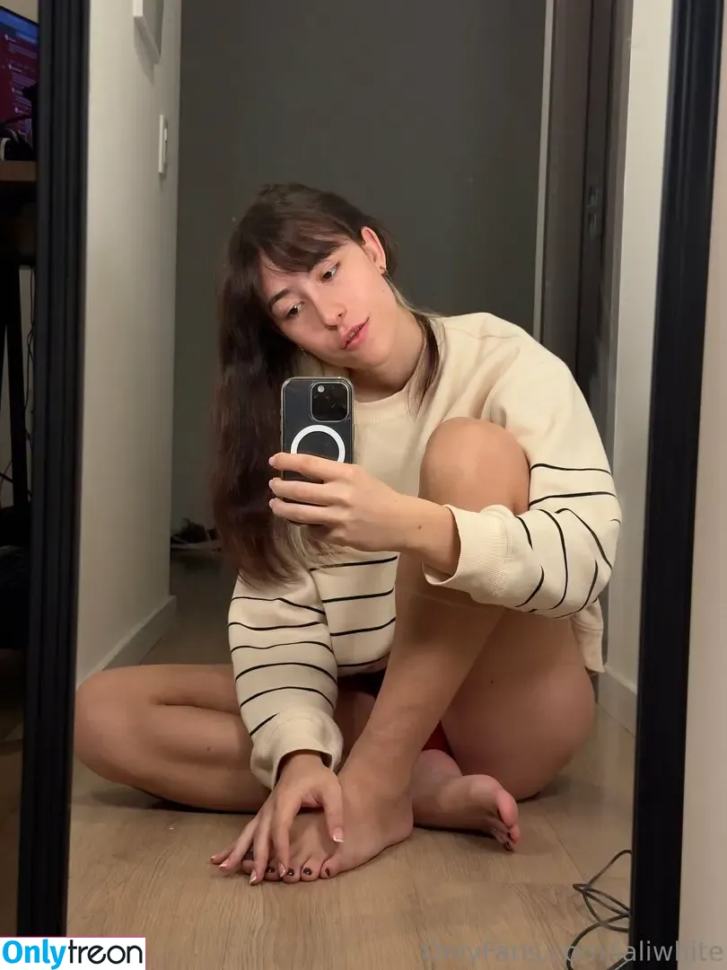 laliwhite nude photo #0128 (laliwhite)