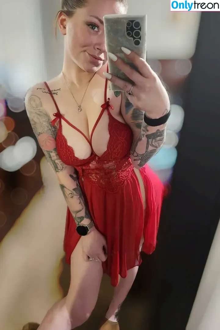 Lameassloser95 / Coolassloser95 nude photo #0007 (Lameassloser95)