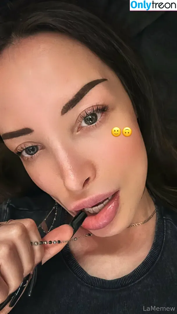 lamemew голая photo #0001 (la.meme.w)