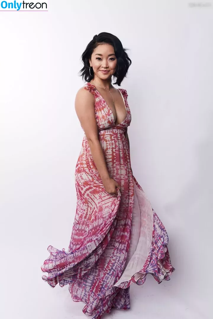 Lana Condor голая photo #0320 (lanacondor)