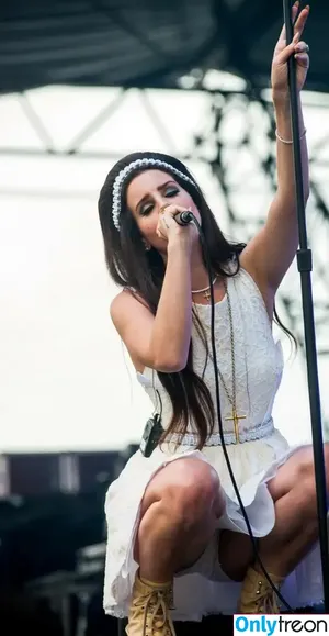 Lana Del Rey / lanadelrey / lanaraybabyx nude photo #0410