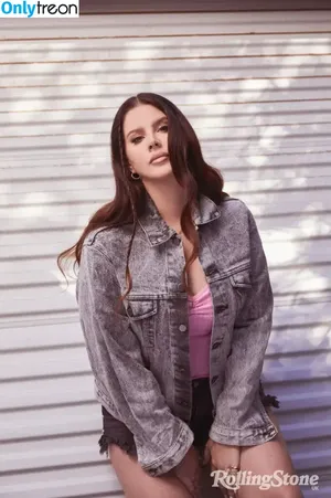 Lana Del Rey / lanadelrey / lanaraybabyx nude photo #0442
