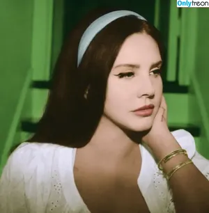 Lana Del Rey / lanadelrey / lanaraybabyx nude photo #0466