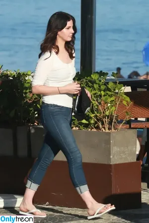 Lana Del Rey / lanadelrey / lanaraybabyx nude photo #0498