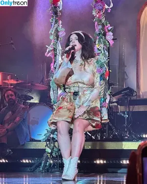 Lana Del Rey / lanadelrey / lanaraybabyx nude photo #0510