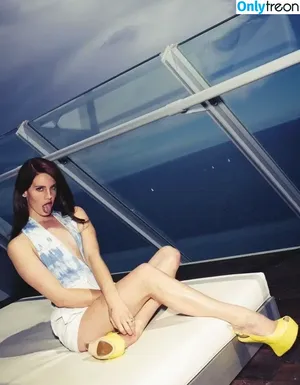 Lana Del Rey / lanadelrey / lanaraybabyx nude photo #0548