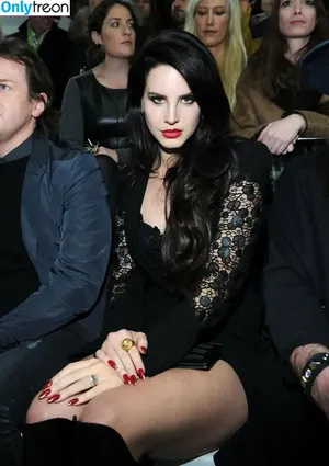 Lana Del Rey / lanadelreypictures / lanaraybabyx nude photo #0753