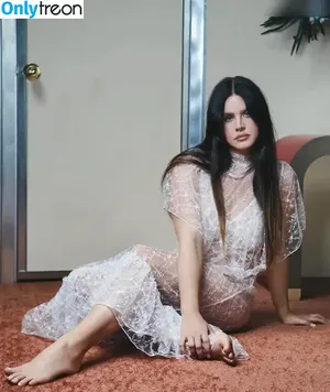 Lana Del Rey / lanadelreypictures / lanaraybabyx nude photo #0893