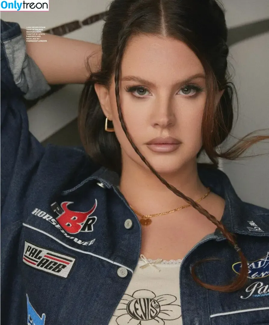 Lana Del Rey nude photo #0427 (lanadelrey / lanaraybabyx)