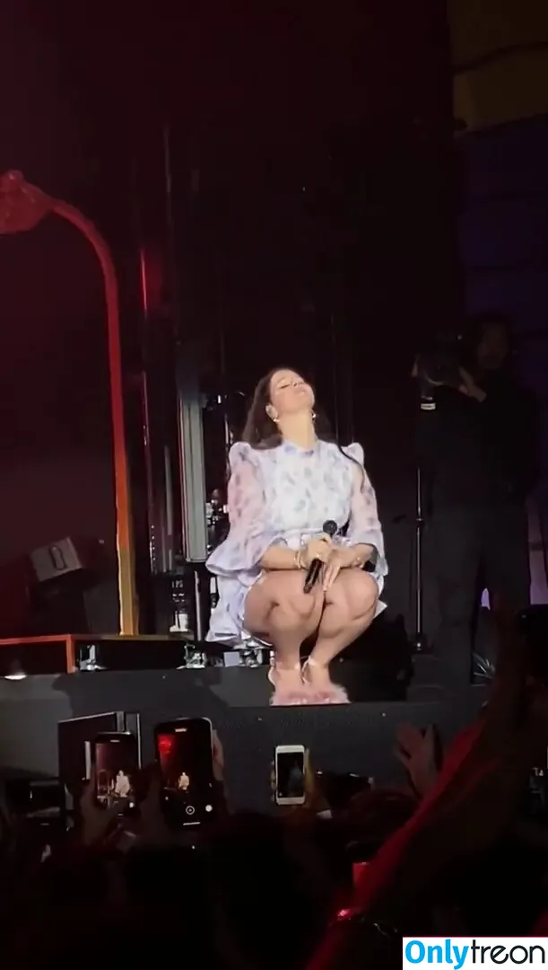Lana Del Rey nude photo #0490 (lanadelrey / lanaraybabyx)