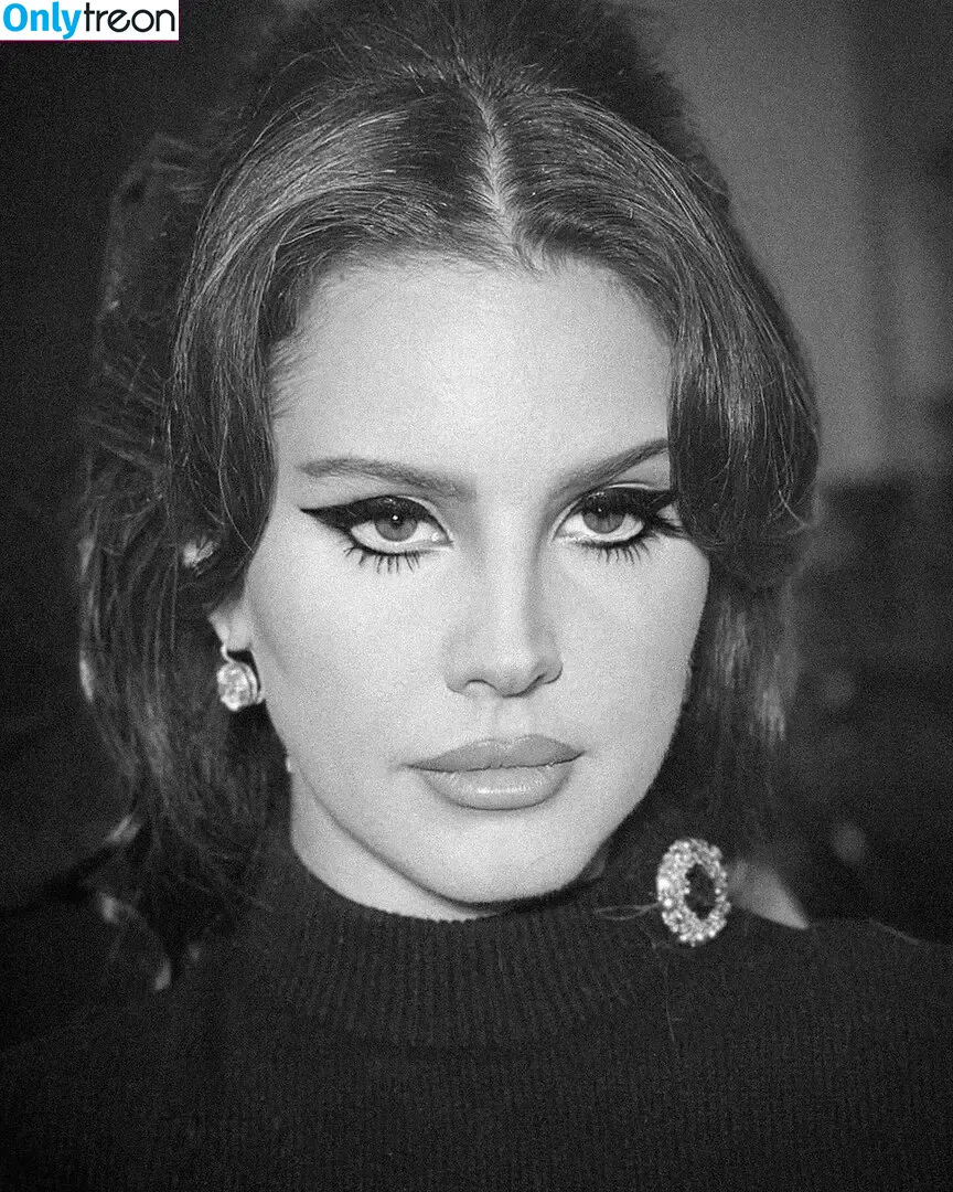 Lana Del Rey nude photo #0652 (lanadelreypictures / lanaraybabyx)