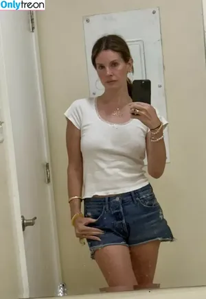 Lana Del Rey / lanadelrey / lanaraybabyx nude photo #1088