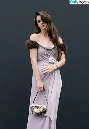 Lana Del Rey / lanadelreypictures / lanaraybabyx nude photo #1142
